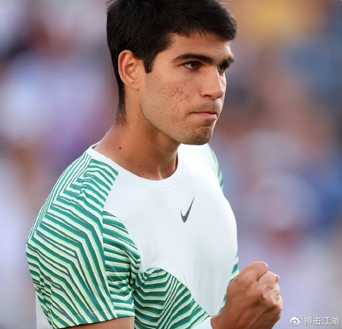 将目光锁定 将目光锁定