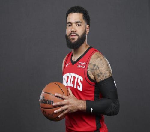 在联赛夜拍 在联赛夜拍