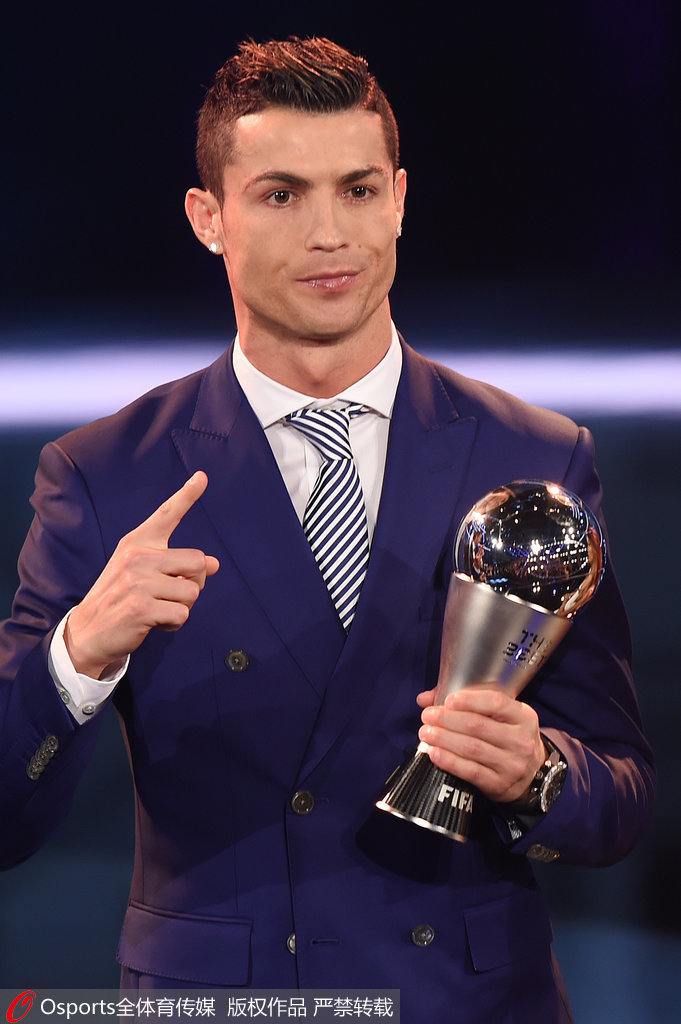 而是围绕人 而是围绕人